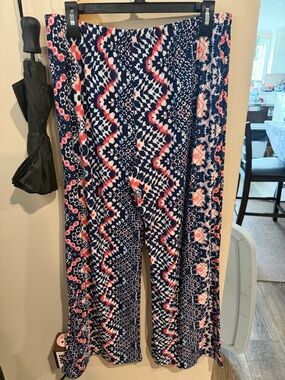 Wide-Leg Printed Women’s Pants in Navy and Pink
